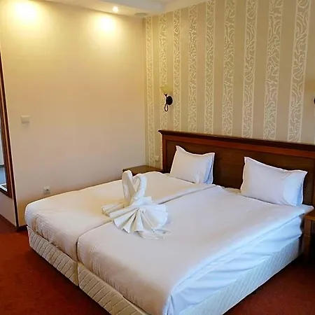 Park Panorama Hotel 4*